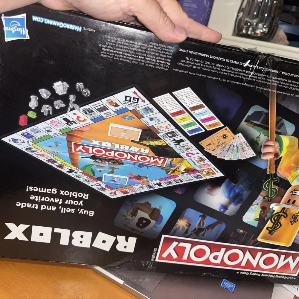 Monopoly  Roblox 2022 Edition. Brand New Basically. Missing Dice But Will Includ